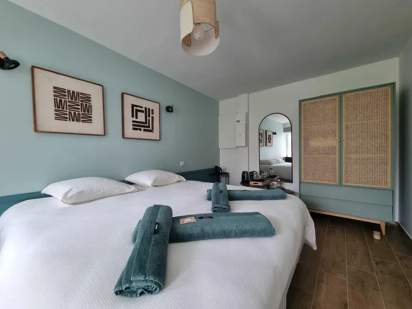 Double room-Ensuite with Bath - Image 1