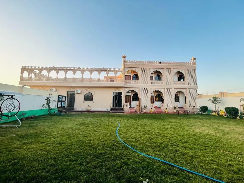 Chouhan palace Affordable stays with pool in Ajmer - Image 1