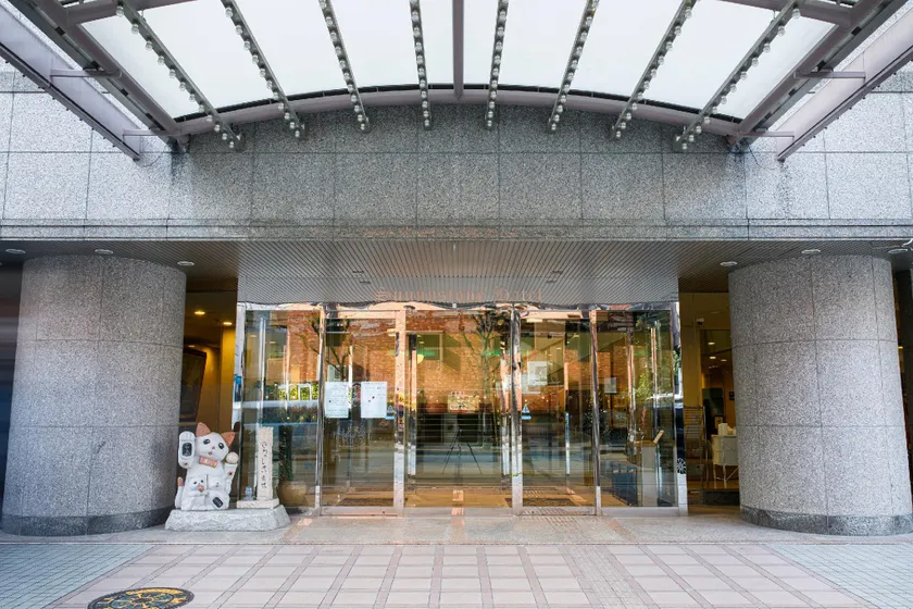 Sunny Stone Hotel - Image 1