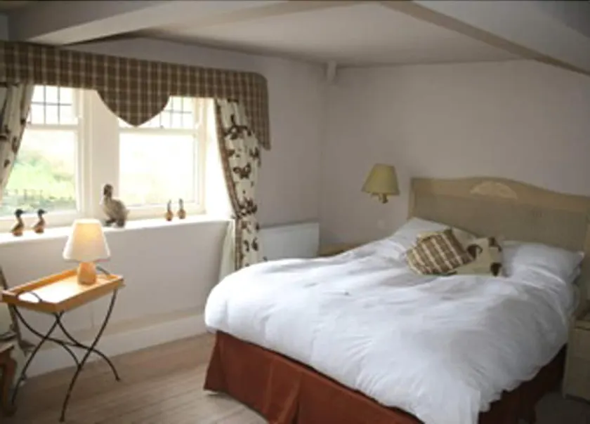 The Olive Branch Inn - Image 1