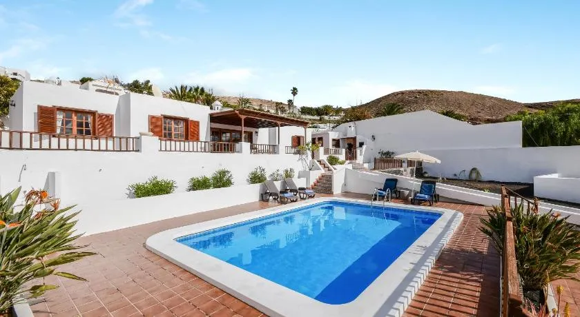 Superbe villa Casa Concha avec vue sur la montagne, vue sur la mer, Wi-Fi, jardin - Image 1