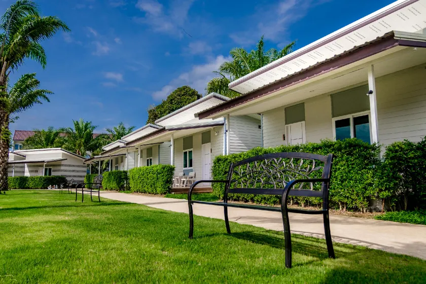 ONE Chumphon Hotel - Image 1