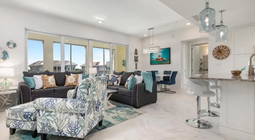 Castaway in Margaritaville! Modern, Beachy Condo overlooking pool! - Image 1