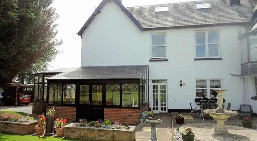 Leahurst Bed and Breakfast - Image 1