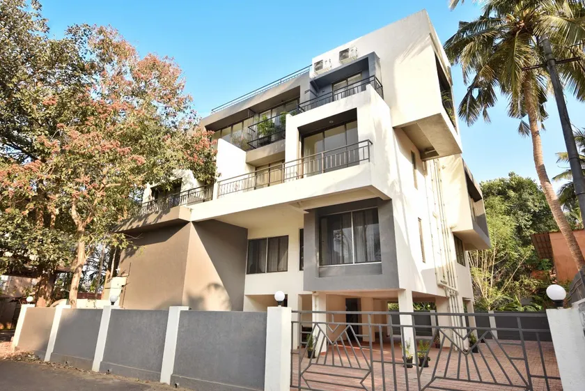 Lembranca Studios & Suites Near Famous FLOATING CASINOS of Goa - Image 1
