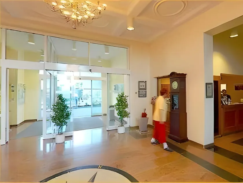 Kurhotel Sassnitz - das alte Seemannsheim - Image 1