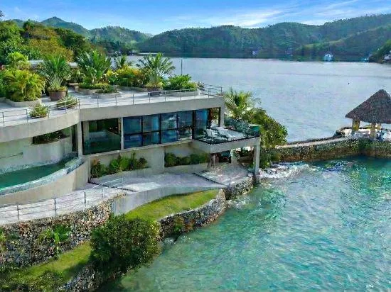 The Waterfront Studio - Image 1