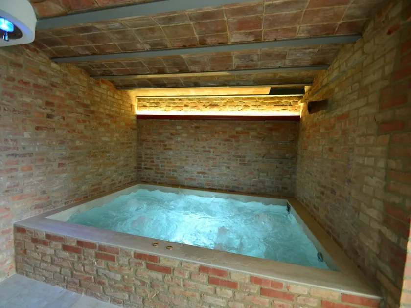Farmhouse in Montecatini Terme with Sauna - Image 1