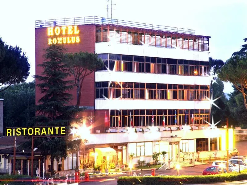 Hotel Romulus - Image 1