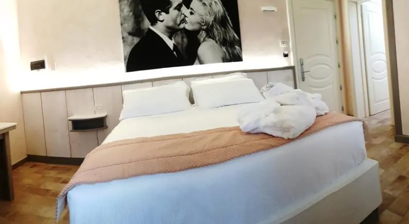 Dolce Vita - Exclusive Inn - Image 1