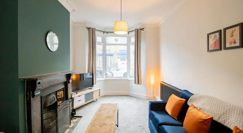 Charming House - Perfect For Long Stays - Image 1
