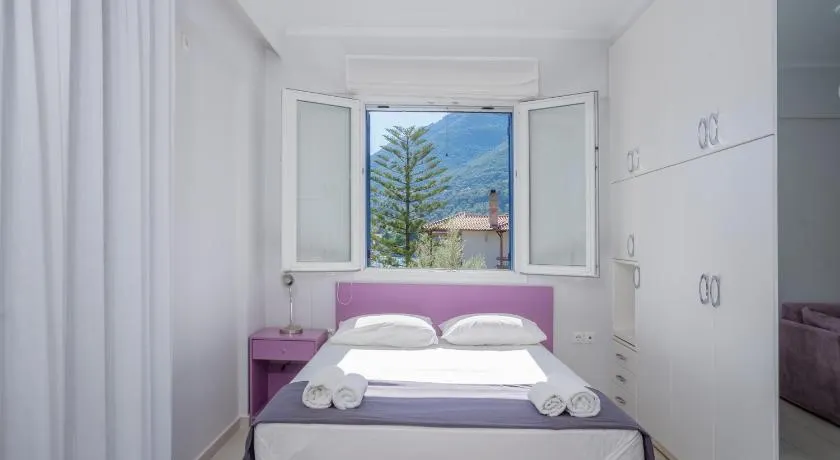 Lefkothea Apartments - Image 1