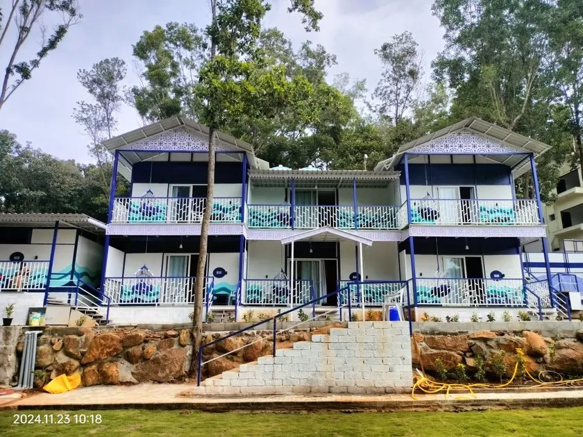 BLUE Bay resorts - Image 1