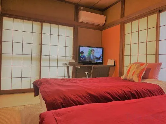 Room rent , located in the birthplace of animation - Image 1