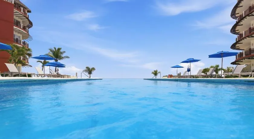 Beachfront Apartments at Vivo Resorts  - Image 1