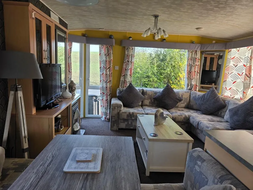You Should See Ma Caravan - Image 1