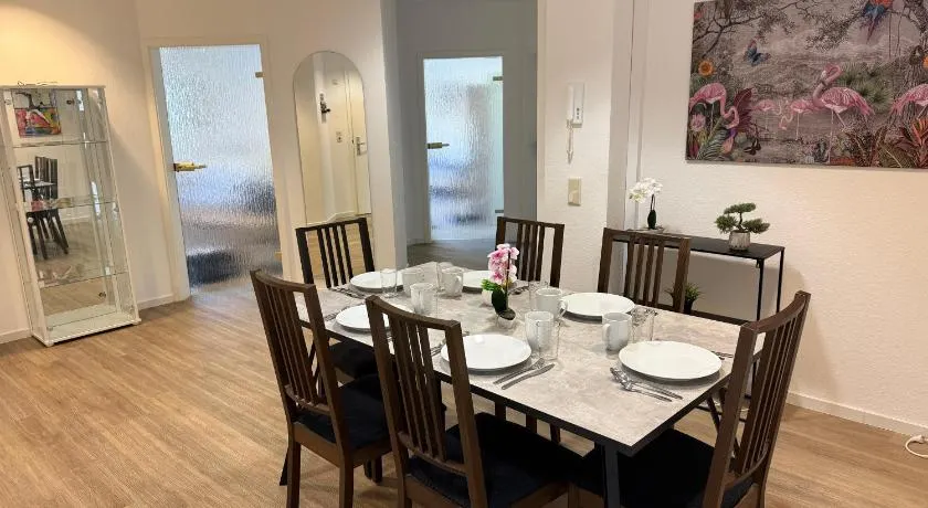 Modern Stay Hattersheim with four bedrooms - Image 1