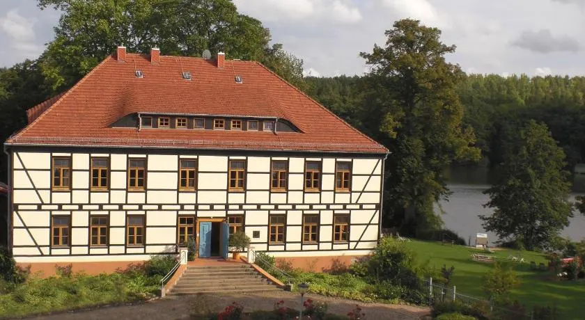 Drostenhaus Feldberg - Image 1