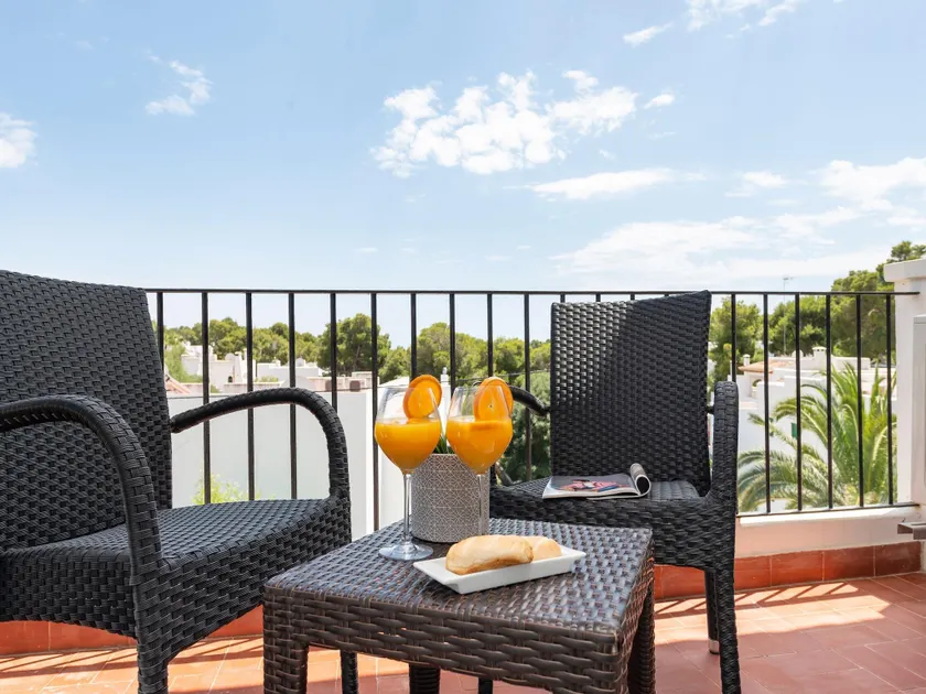 Hostal Talamanca - Image 1