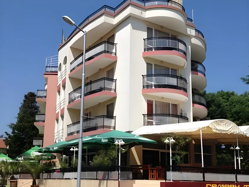 Family Hotel Diana - Image 1