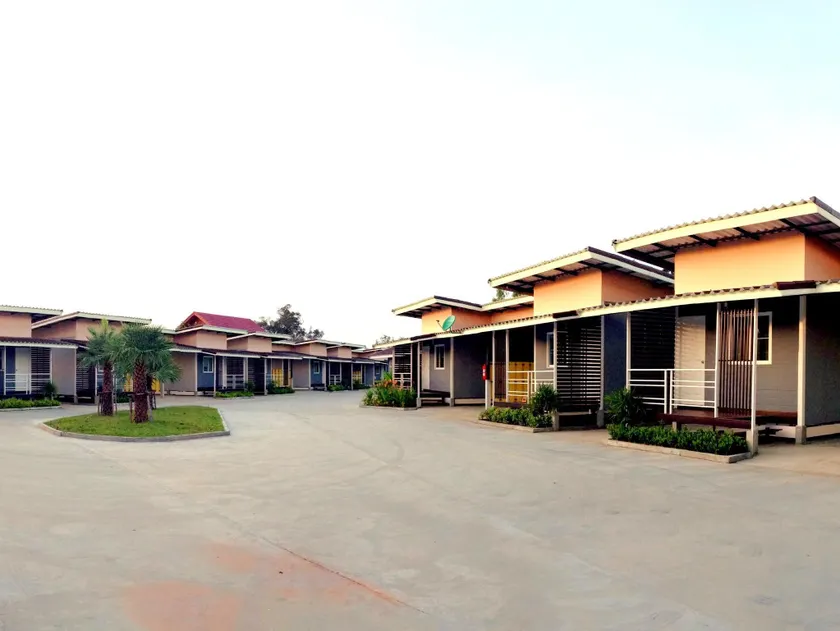 Zigzag Resort - Image 1