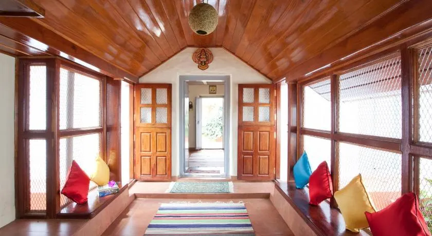 The Blue Mountains Estate Stay - Image 1