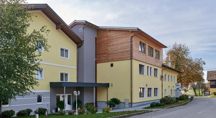 Hotel Gasthof-Strasser - Image 1