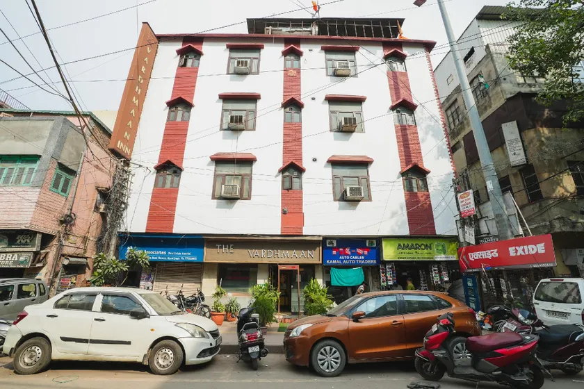 Hotel Vardhman Inn - Image 1