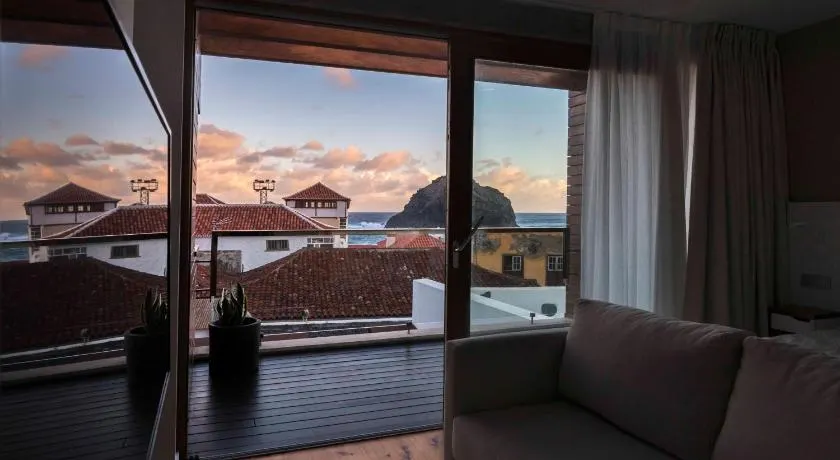 Vivienda El Ciprés. Terraza con espectaculares vistas al Mar. - Image 1