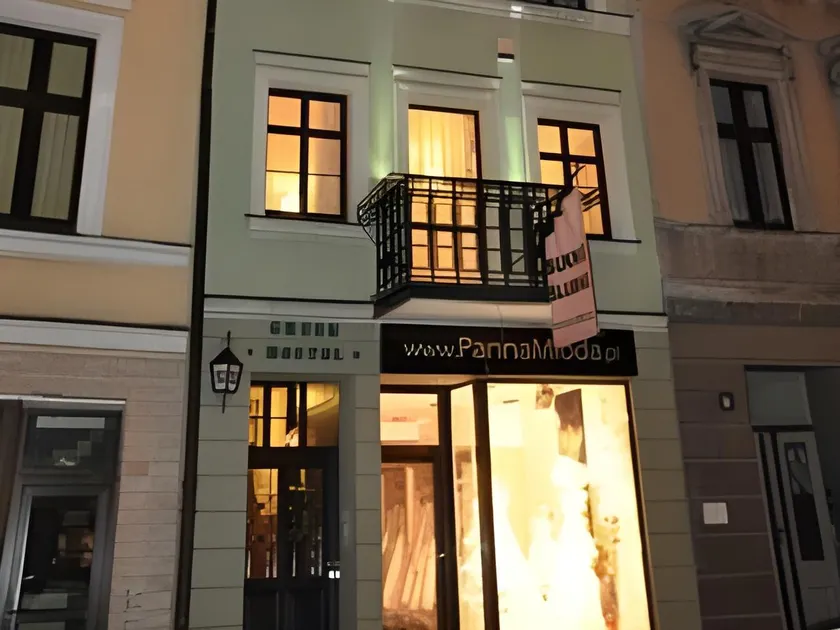 Green Hostel - Image 1