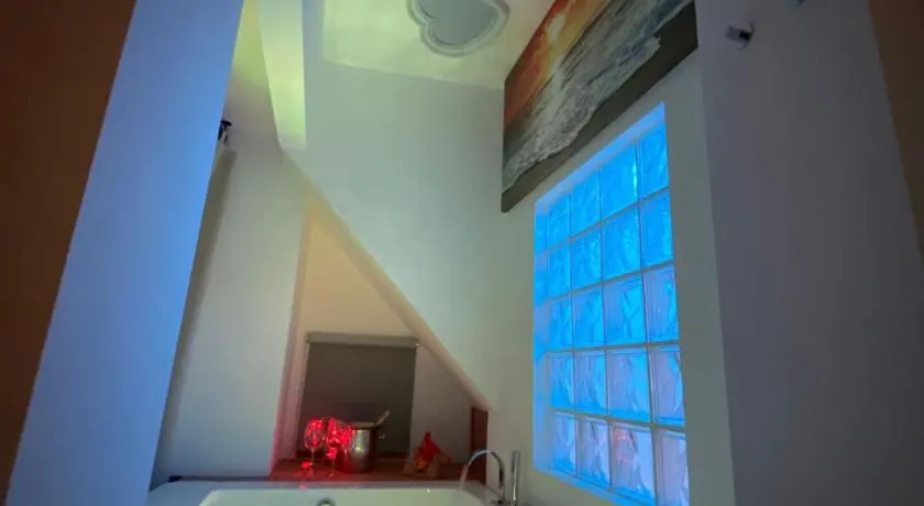 Visavi' Luxury Room - Image 1