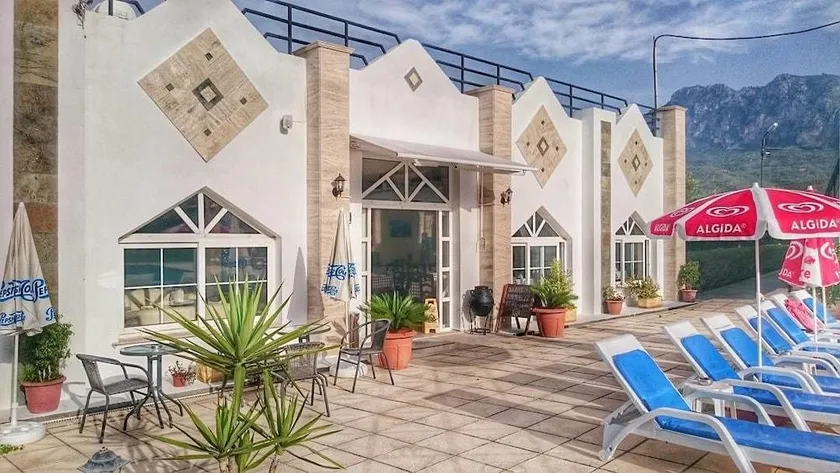 Bare Hill Holiday Apartments - Image 1