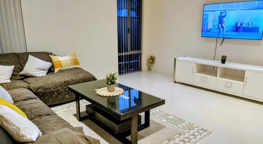 Grand stay - Image 1