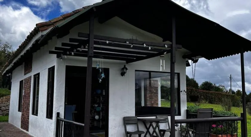 Zingara de la Montaña: Hermosa Casa en Zipaquira - Image 1