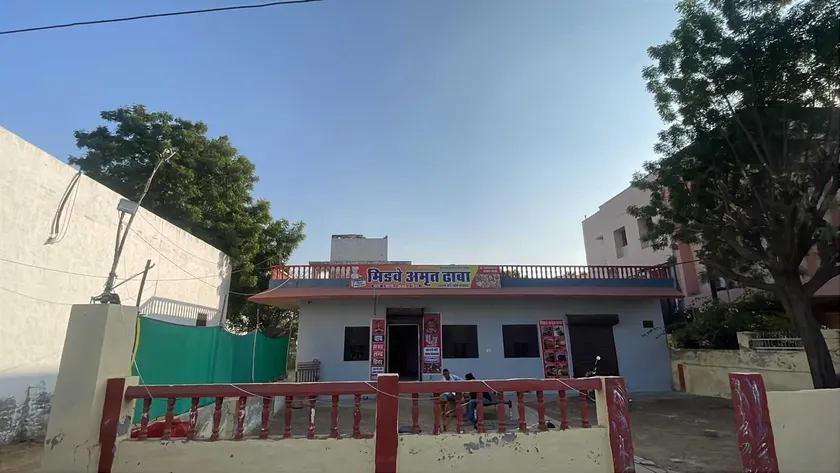 SPOT ON MidWay Hotel Highway & Restaurant - Image 1