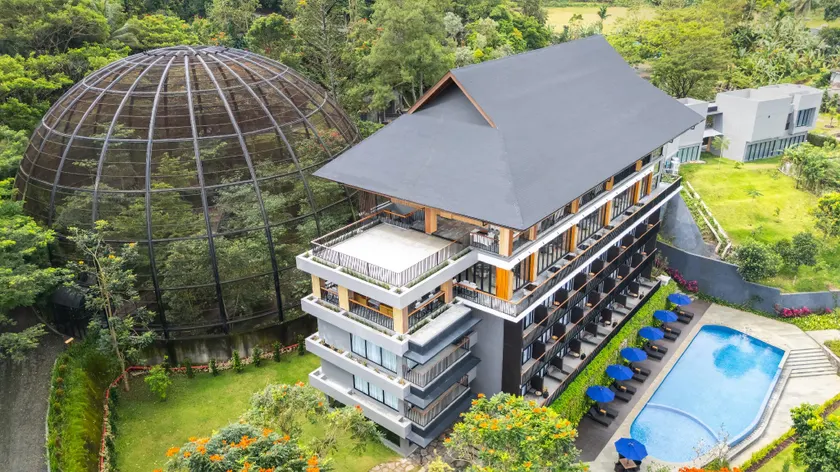Mercure Cibadak Sukabumi Resort - Image 1