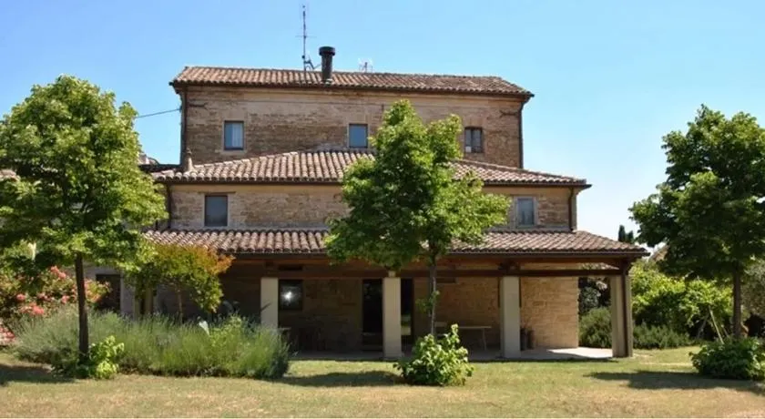 Stone farmhouse in Moie - Image 1