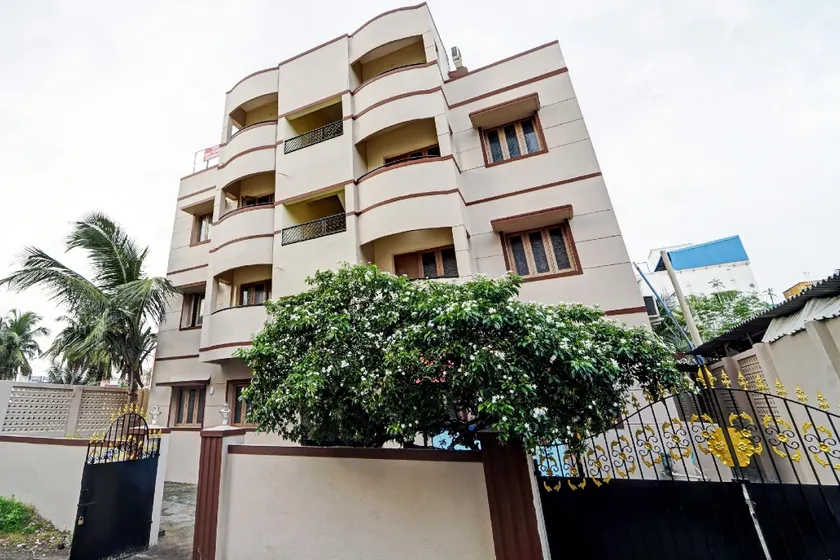 Collection O Senthamizh Residency - Image 1