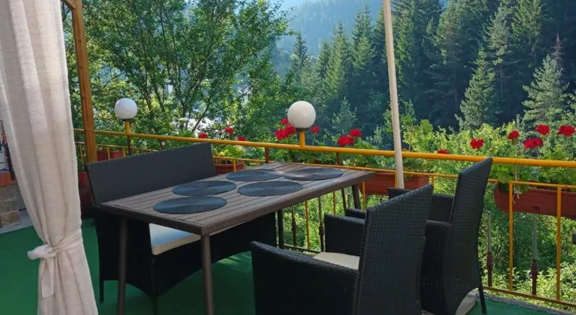 Guest House Stoletnika - Image 1