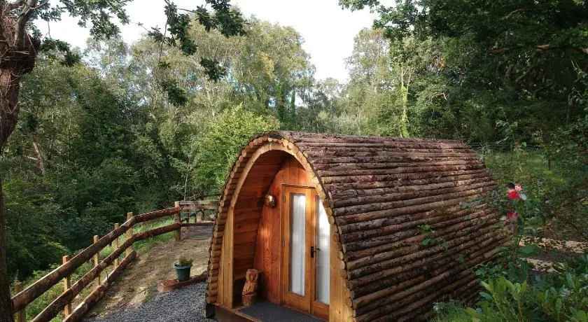 Owl Hut Cosy Ensuite Pod Snowdonia Coast Sleeps 2 - Image 1
