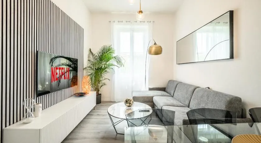 City Center Luxury Portofino - Free Parking - AC - Image 1