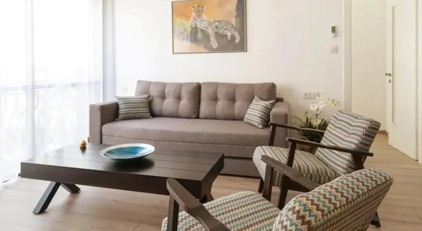 perfect location 3 bedrooms - Image 1