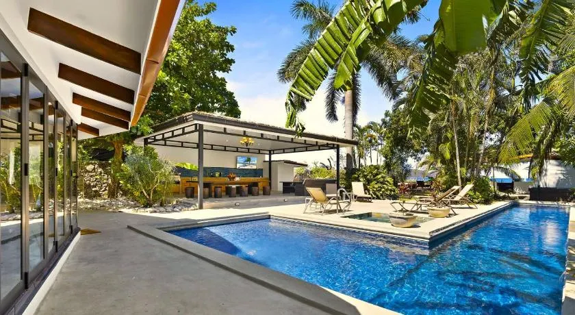 Playa Potrero - beachfront Villa, big private pool - Casa Bella Catalina - Image 1