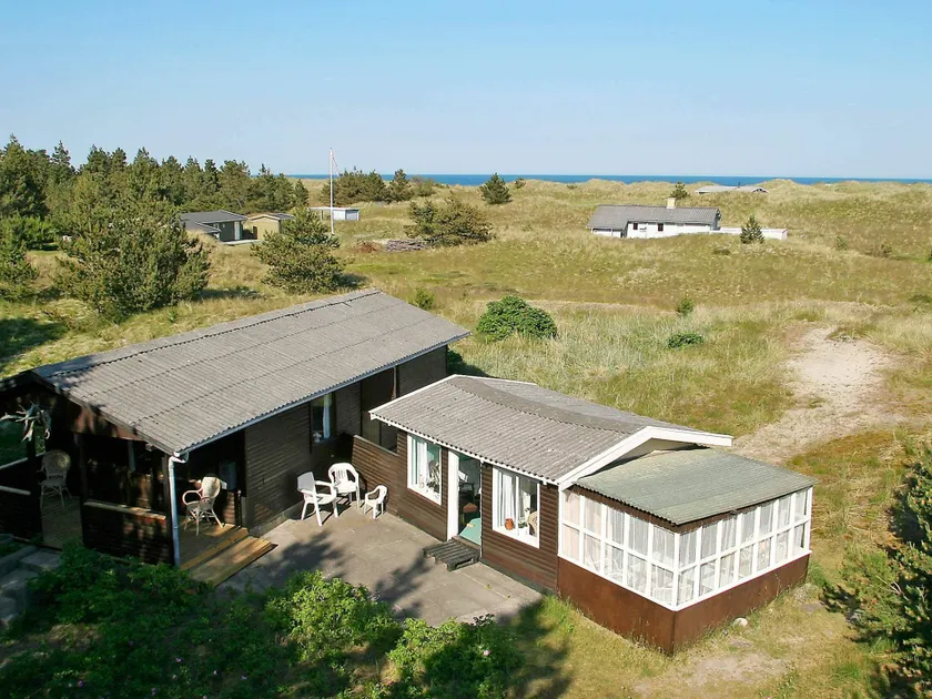 Elegant Holiday Home in Ålbæk near Sea - Image 1