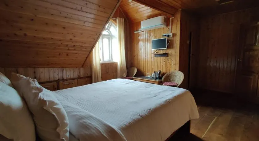 Grey Stone Hotel - Image 1
