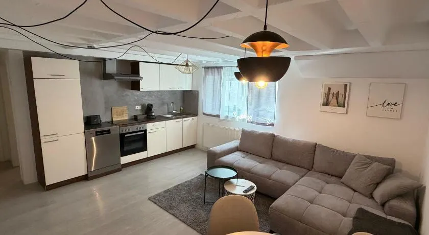2-Zimmer Souterrain Wohnung - Image 1