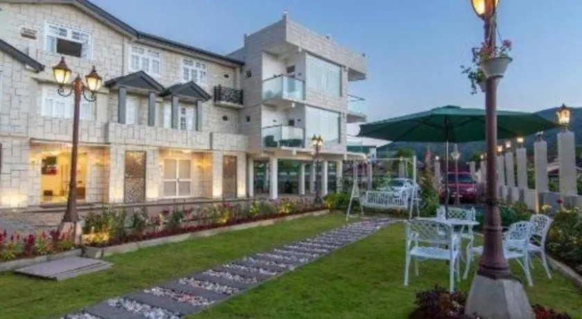 High Garden Hotel - Image 1