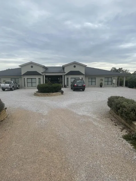 Mudgee Gardens Stayz - Image 1