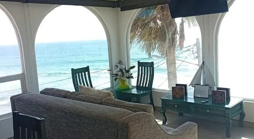 Casa Mar Verde - Oceanfront Penthouse - Pool & Jacuzzi - Image 1
