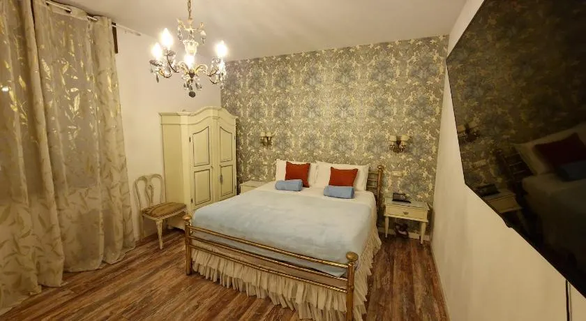 Ciao Verona Bed and Kitchen - Image 1